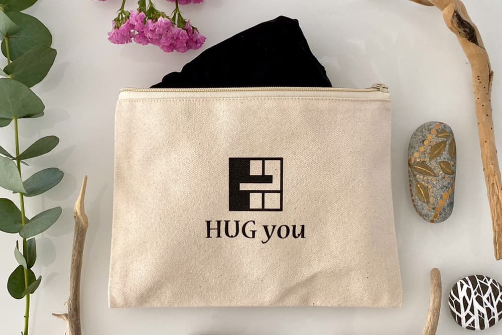 HUG you吸収型サニタリーショーツのポーチ